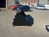 7', 1.5 cub.m Grain Bucket c/w Euro Brackets