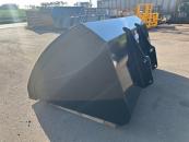 8, 3.3 cub, 2.5 ton Grain Bucket - Manitou